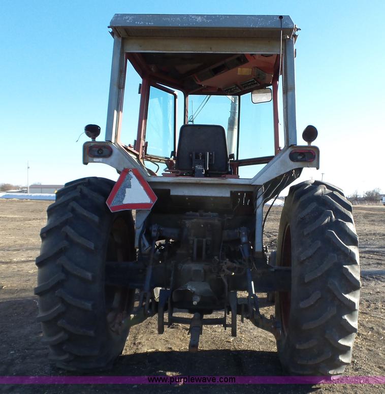 image for item L6258 White 2-105 tractor