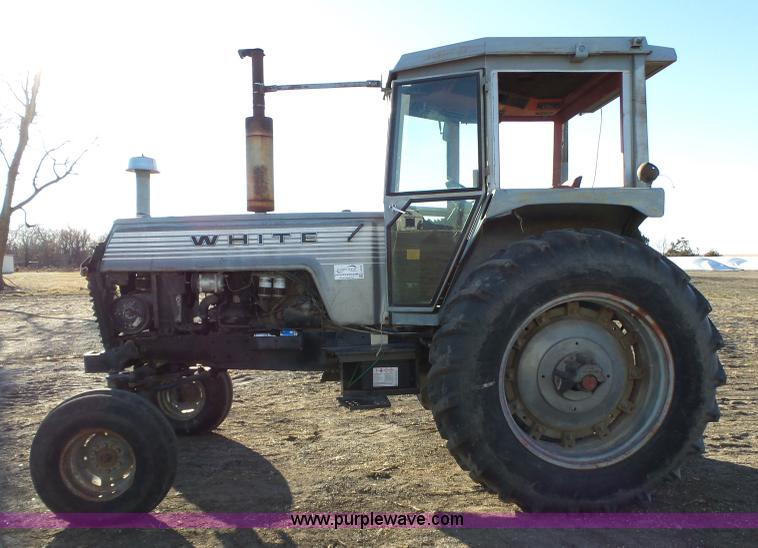 image for item L6258 White 2-105 tractor