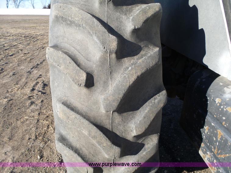 image for item L6258 White 2-105 tractor