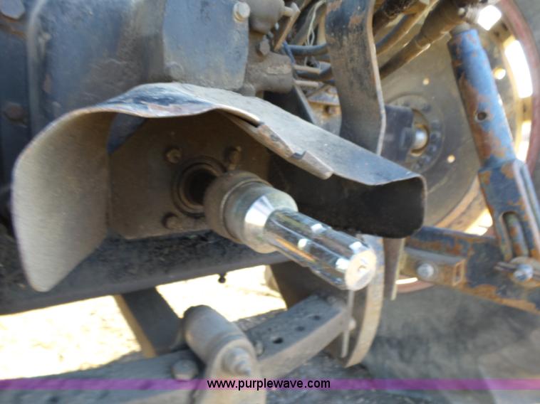 image for item L6258 White 2-105 tractor