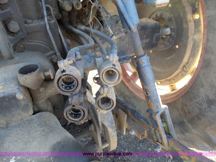 image for item L6258 White 2-105 tractor