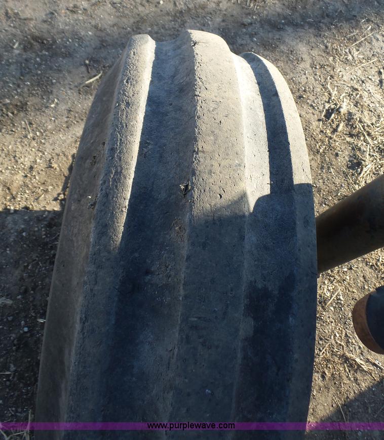 image for item L6258 White 2-105 tractor