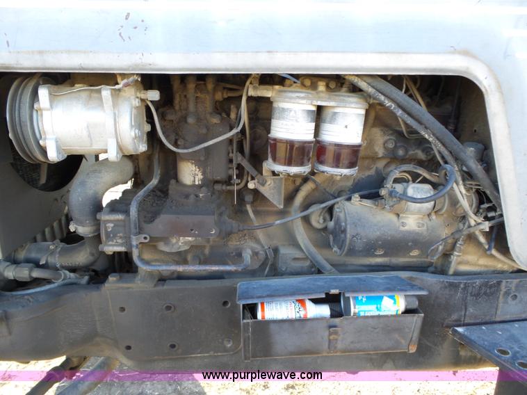 image for item L6258 White 2-105 tractor