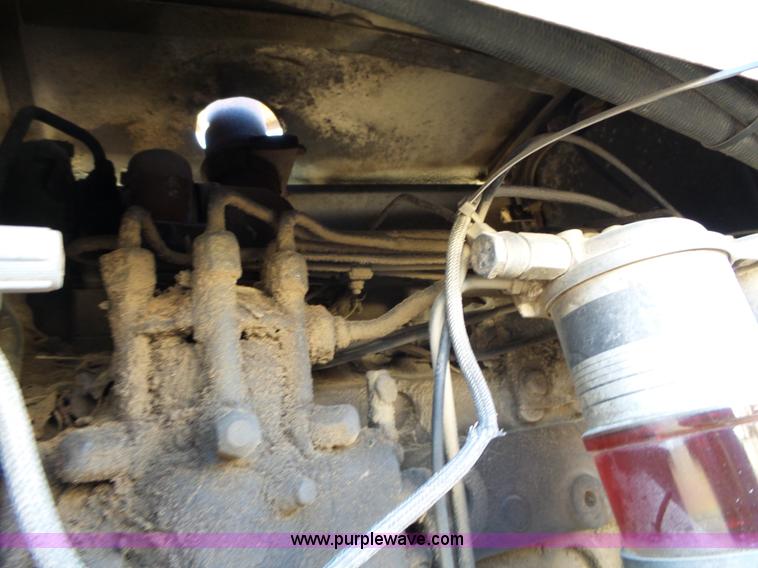 image for item L6258 White 2-105 tractor