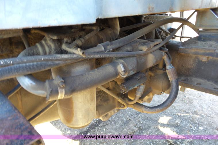 image for item L6258 White 2-105 tractor