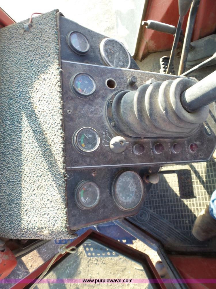 image for item L6258 White 2-105 tractor