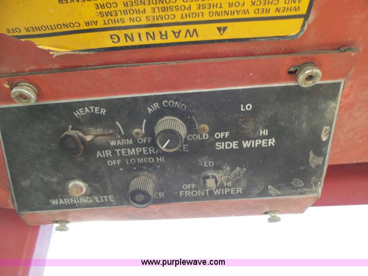 image for item L6258 White 2-105 tractor