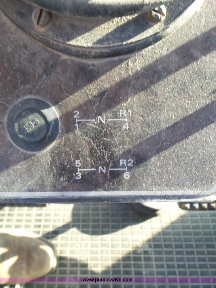 image for item L6258 White 2-105 tractor