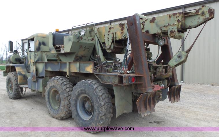 image for item L6270 1971 Jeep M816-TK wrecker truck