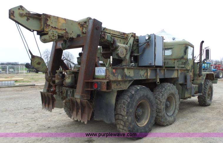 image for item L6270 1971 Jeep M816-TK wrecker truck