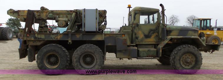 image for item L6270 1971 Jeep M816-TK wrecker truck