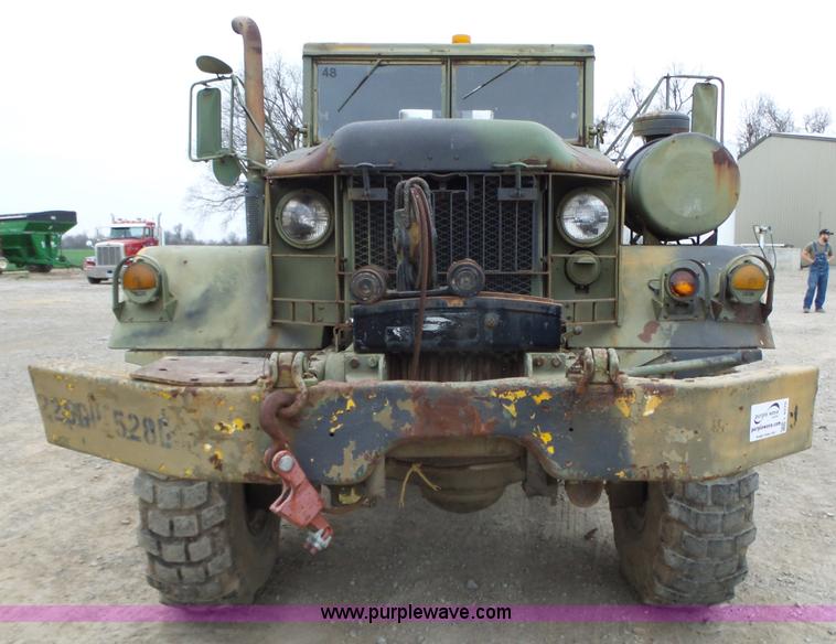 image for item L6270 1971 Jeep M816-TK wrecker truck