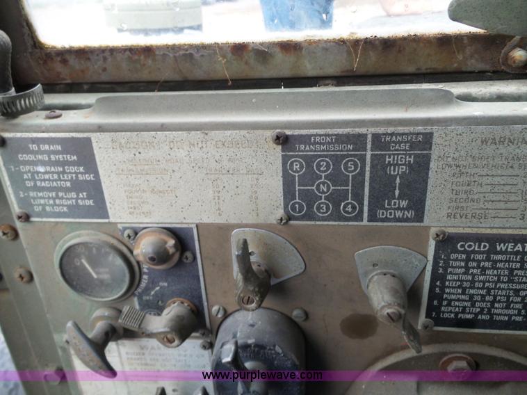 image for item L6270 1971 Jeep M816-TK wrecker truck