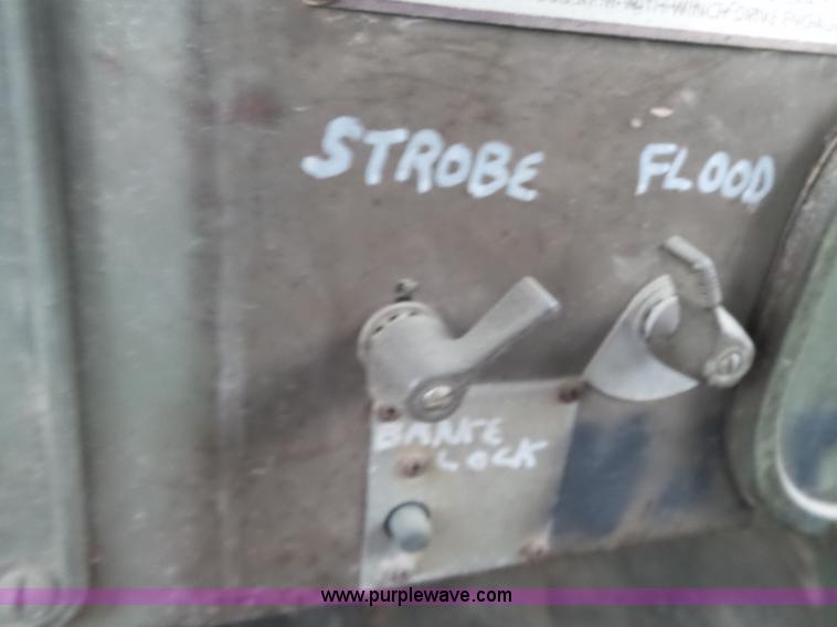 image for item L6270 1971 Jeep M816-TK wrecker truck