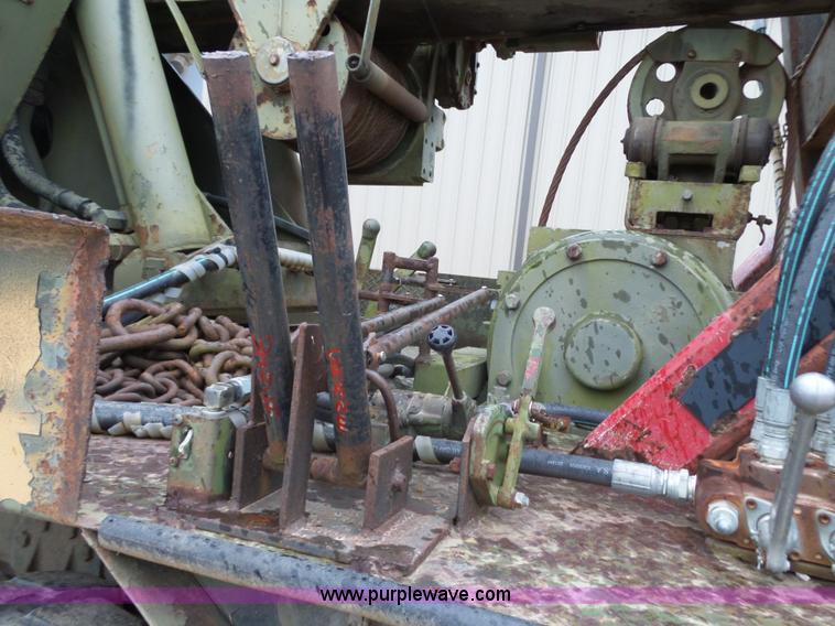 image for item L6270 1971 Jeep M816-TK wrecker truck