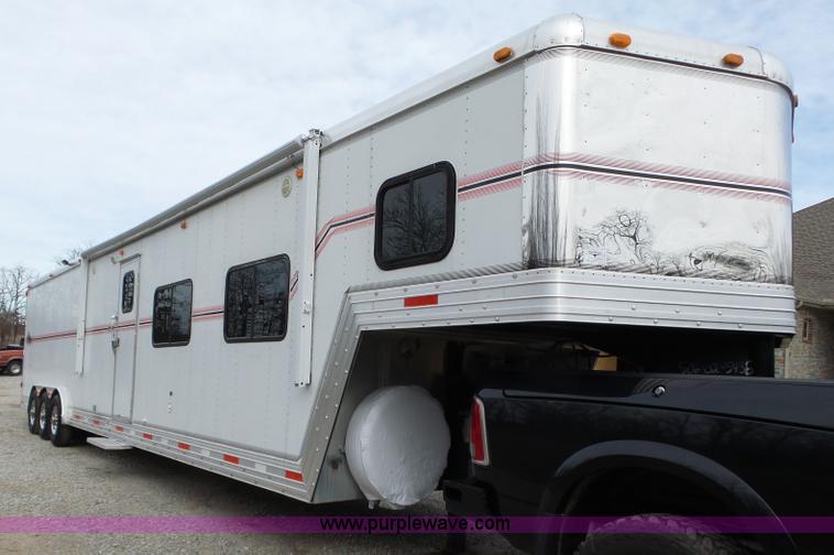 image for item L6275 2002 Sidekick RV toy hauler