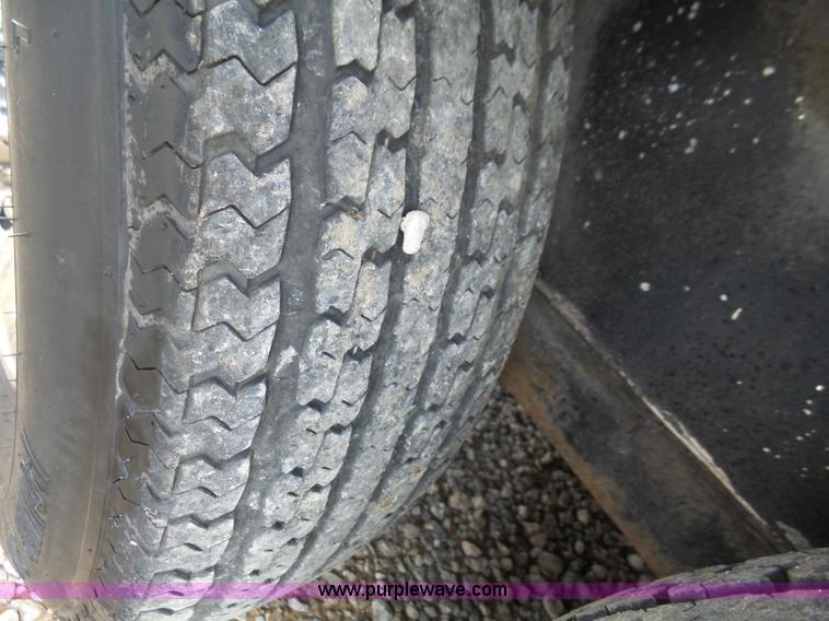 image for item L6275 2002 Sidekick RV toy hauler