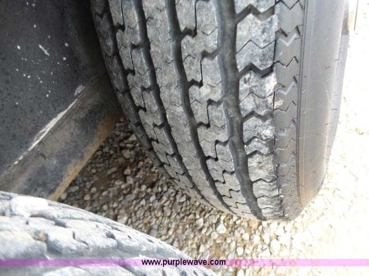 image for item L6275 2002 Sidekick RV toy hauler