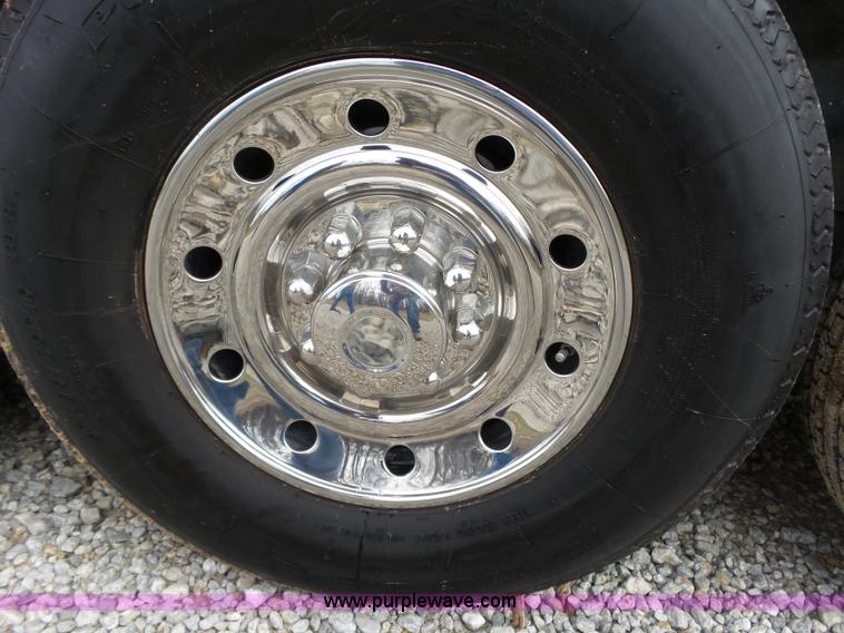 image for item L6275 2002 Sidekick RV toy hauler