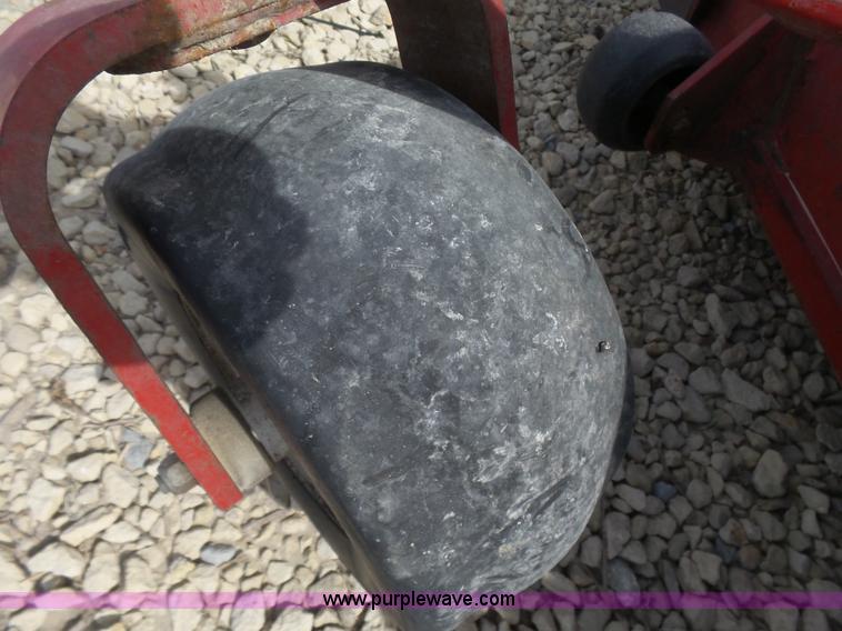 image for item L7276 Ex Mark ZTR riding lawn mower