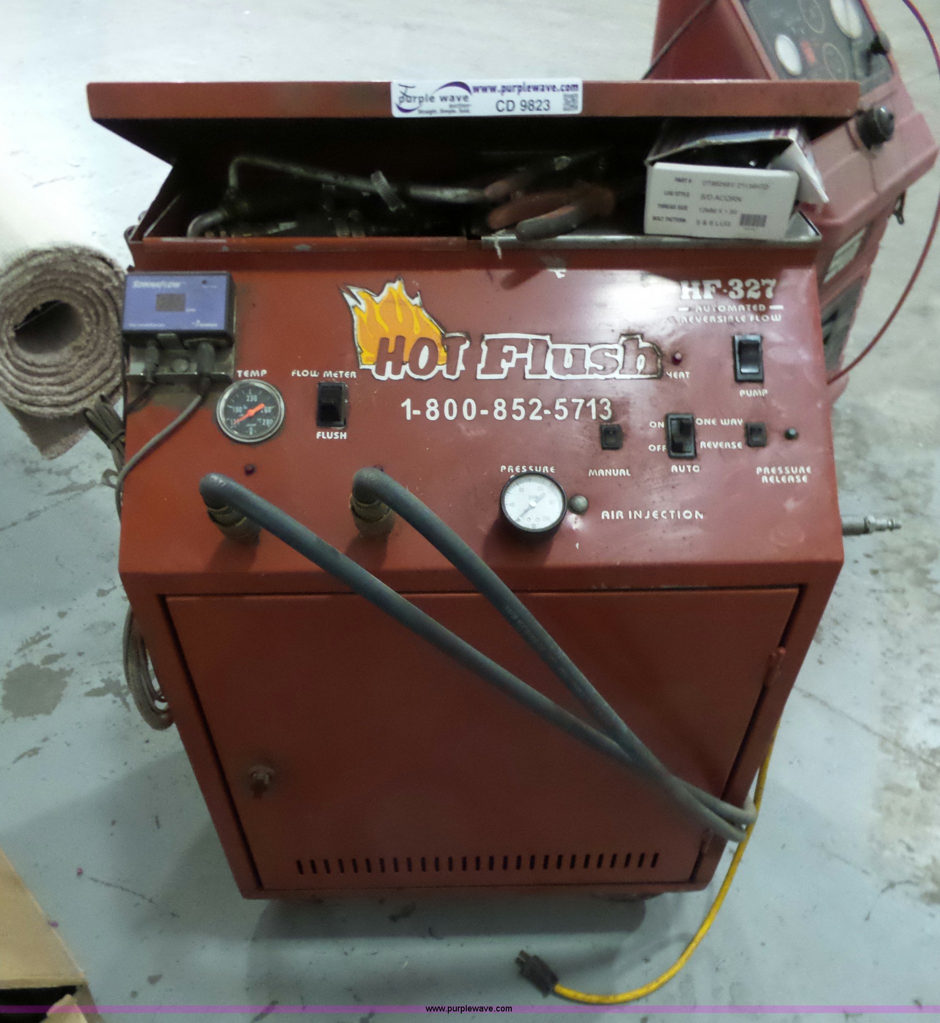 Hot Flush 327 transmission flush machine in Salina, KS Item CD9823