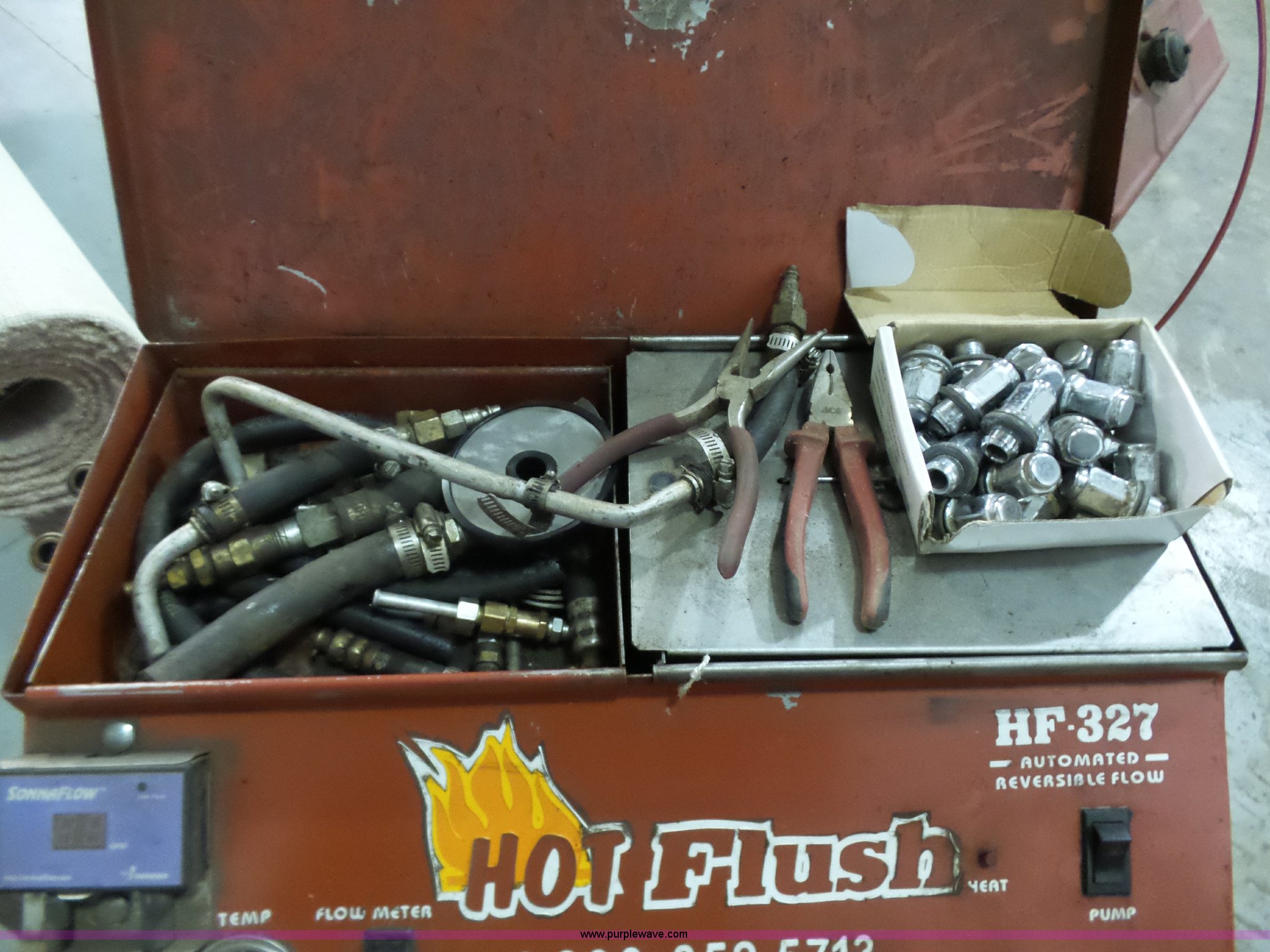 Hot Flush 327 transmission flush machine in Salina, KS Item CD9823