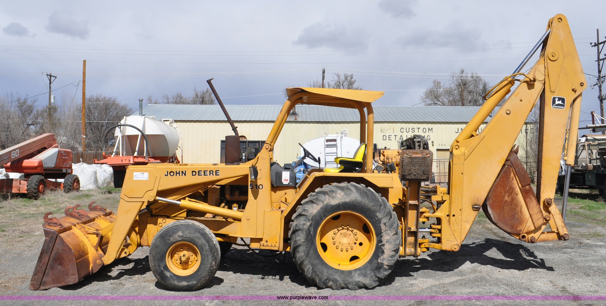 1976 John Deere 510 backhoe in Greeley, CO Item G7315 sold Purple Wave