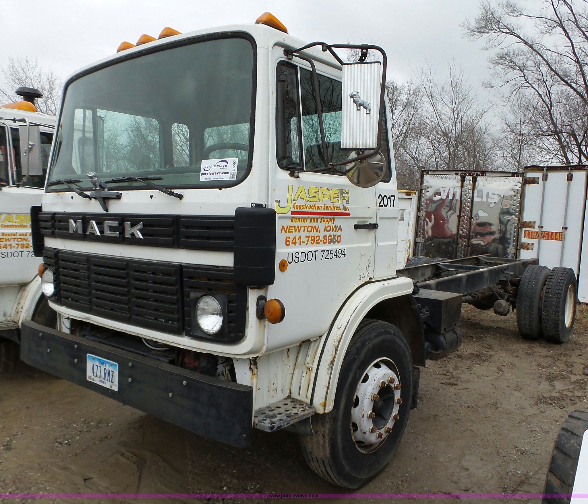 1989 Mack MS200P cab and chassis in Newton, IA Item L5597 sold