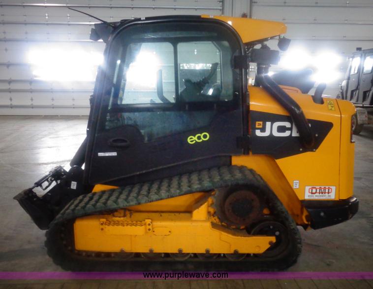 image for item AL9226 2013 JCB 320T skid steer