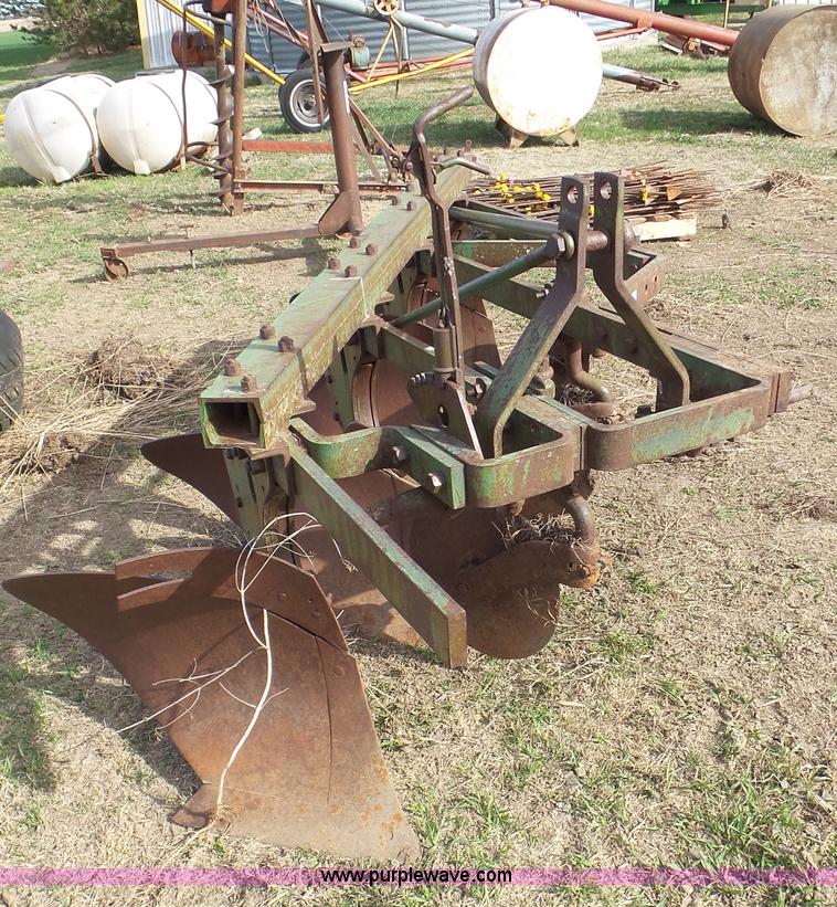 image for item AV9832 John Deere four bottom plow
