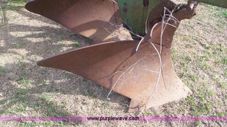 image for item AV9832 John Deere four bottom plow