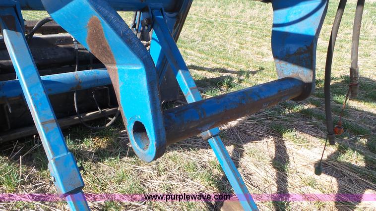 image for item AV9836 Great Bend 870 loader