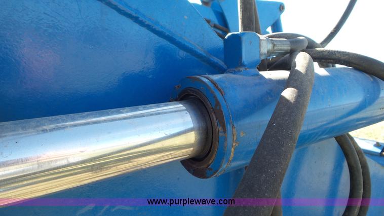 image for item AV9836 Great Bend 870 loader