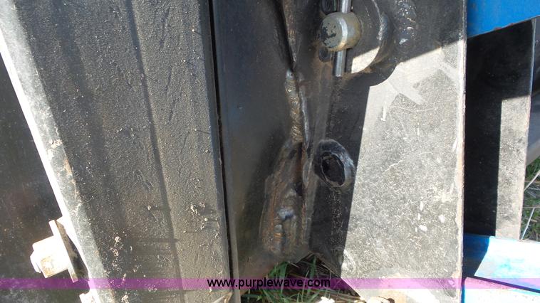 image for item AV9836 Great Bend 870 loader