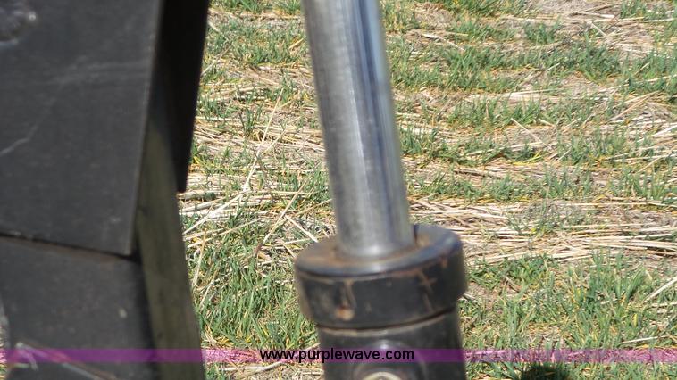 image for item AV9836 Great Bend 870 loader