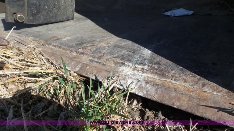 image for item AV9836 Great Bend 870 loader