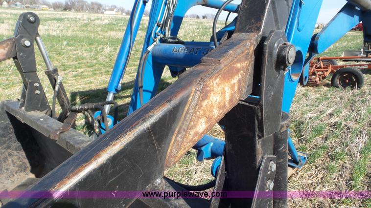 image for item AV9836 Great Bend 870 loader