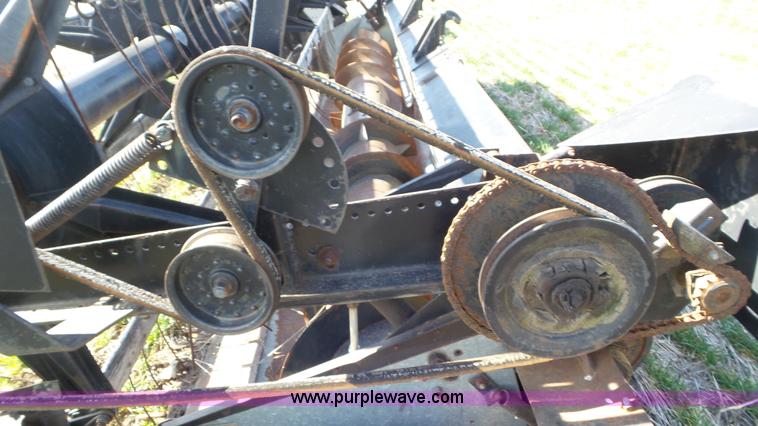 image for item AV9842 Gleaner flex head