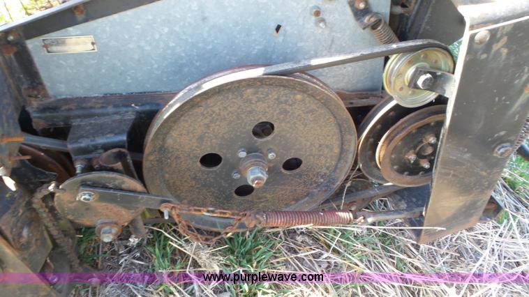 image for item AV9842 Gleaner flex head