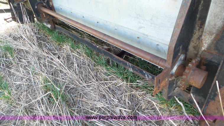 image for item AV9842 Gleaner flex head