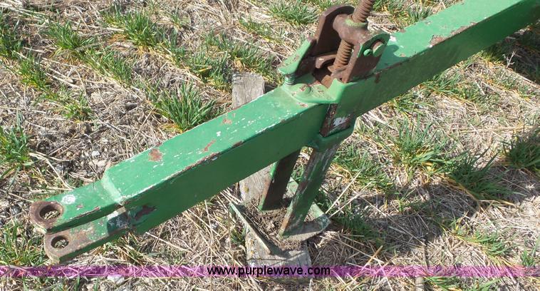 image for item AV9854 John Deere manure spreader