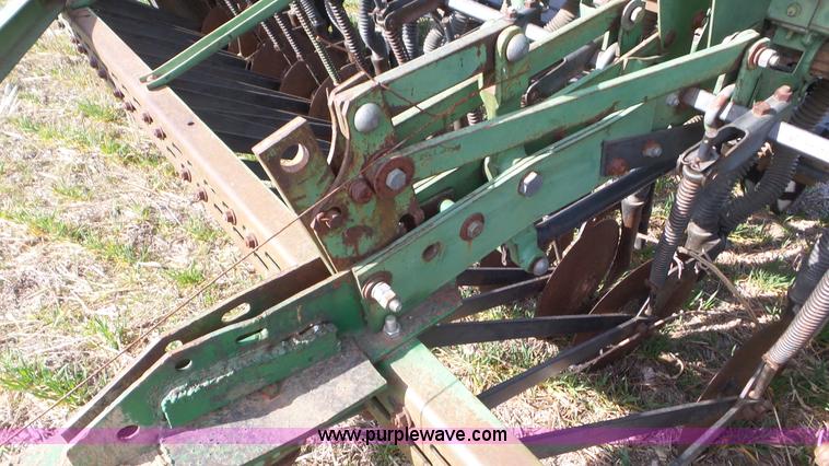 image for item AV9855 John Deere 8300 grain drill