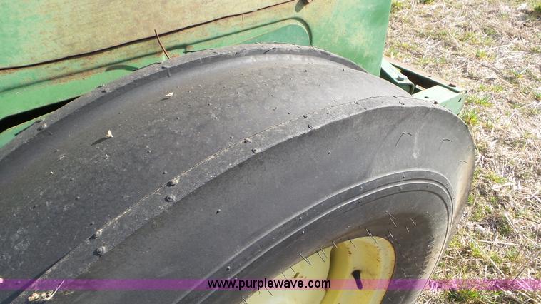 image for item AV9855 John Deere 8300 grain drill