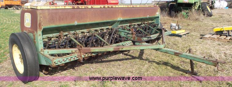 image for item AV9856 John Deere 8300 grain drill