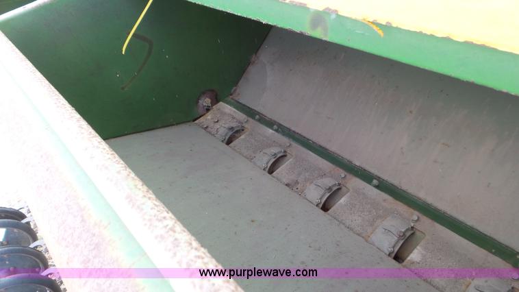 image for item AV9856 John Deere 8300 grain drill