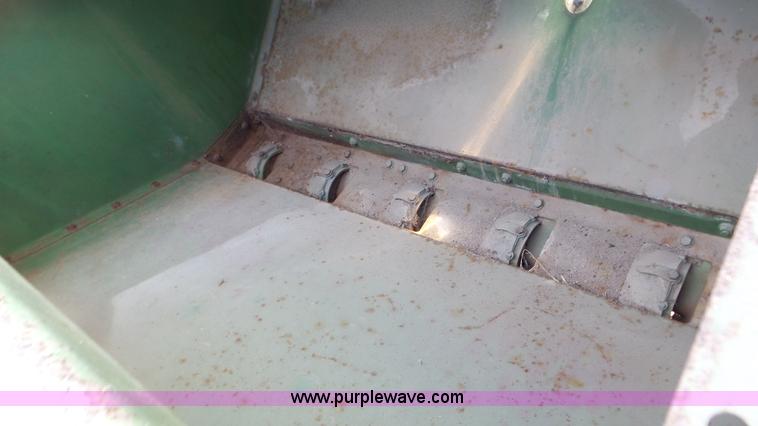 image for item AV9856 John Deere 8300 grain drill