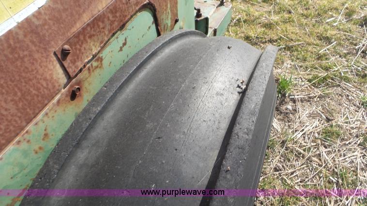 image for item AV9856 John Deere 8300 grain drill