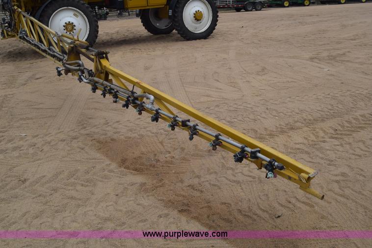 image for item BF9996 2004 Ag-Chem RoGator 1064 self-propelled sprayer