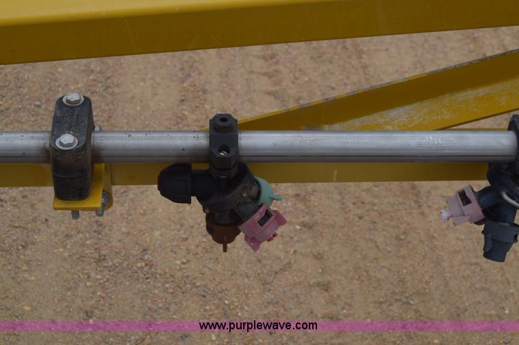 image for item BF9996 2004 Ag-Chem RoGator 1064 self-propelled sprayer