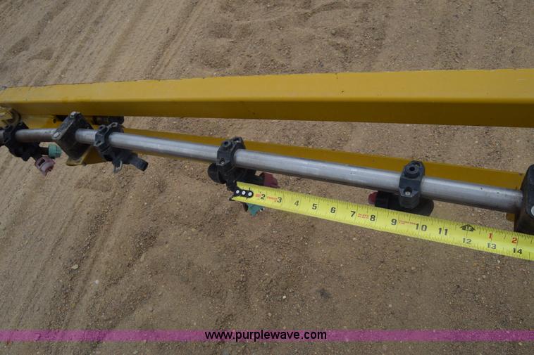 image for item BF9996 2004 Ag-Chem RoGator 1064 self-propelled sprayer